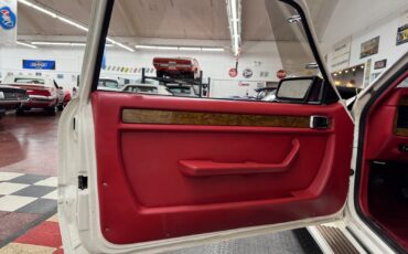 Ford-Mustang-1986-Sedan-38