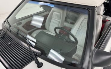 Ford-Mustang-1987-Oxford-White-Scarlet-Red-15