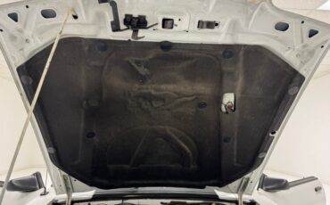 Ford-Mustang-1987-Oxford-White-Scarlet-Red-3