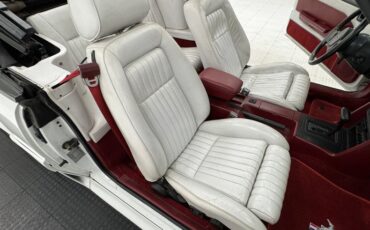 Ford-Mustang-1987-Oxford-White-Scarlet-Red-47