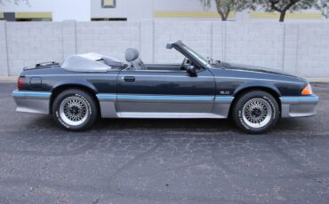 Ford-Mustang-1988-Convertible-13