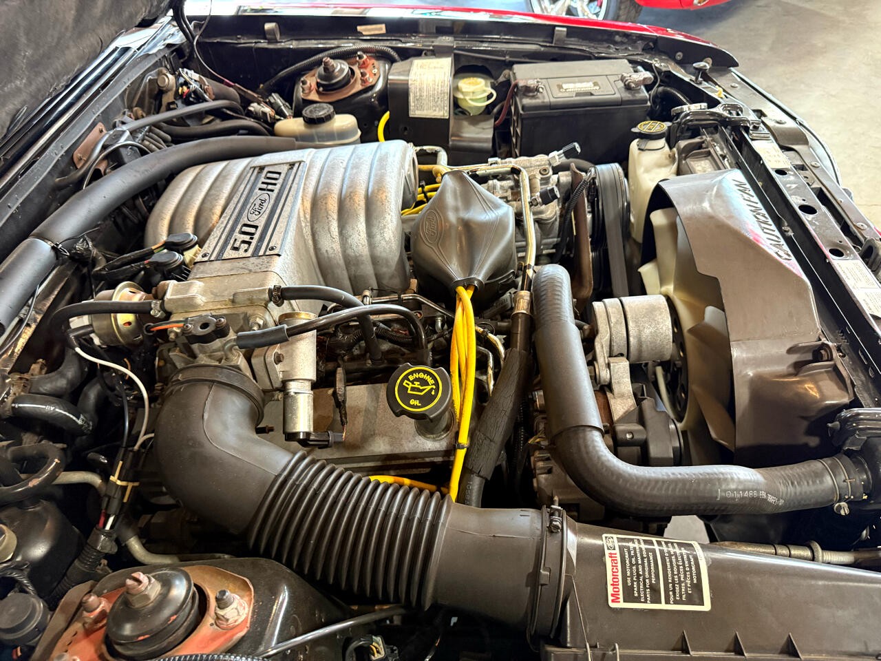 Ford-Mustang-1988-Convertible-13