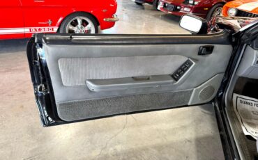 Ford-Mustang-1988-Convertible-14