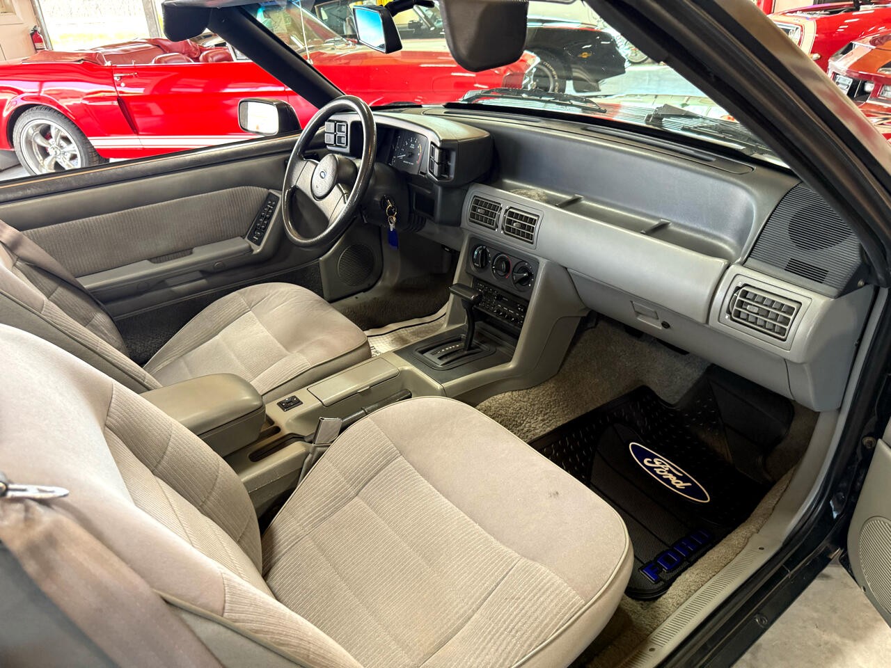 Ford-Mustang-1988-Convertible-16