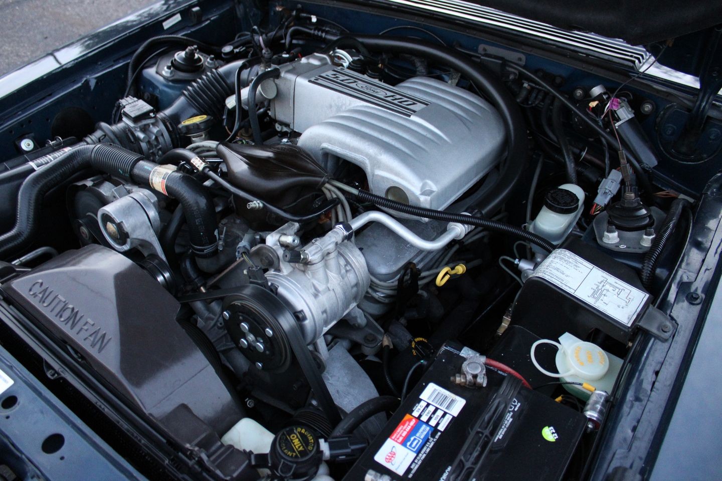 Ford-Mustang-1988-Convertible-20