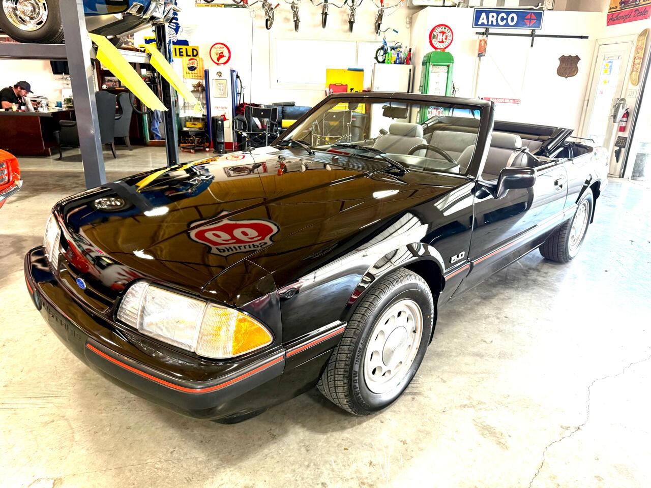 Ford-Mustang-1988-Convertible-24