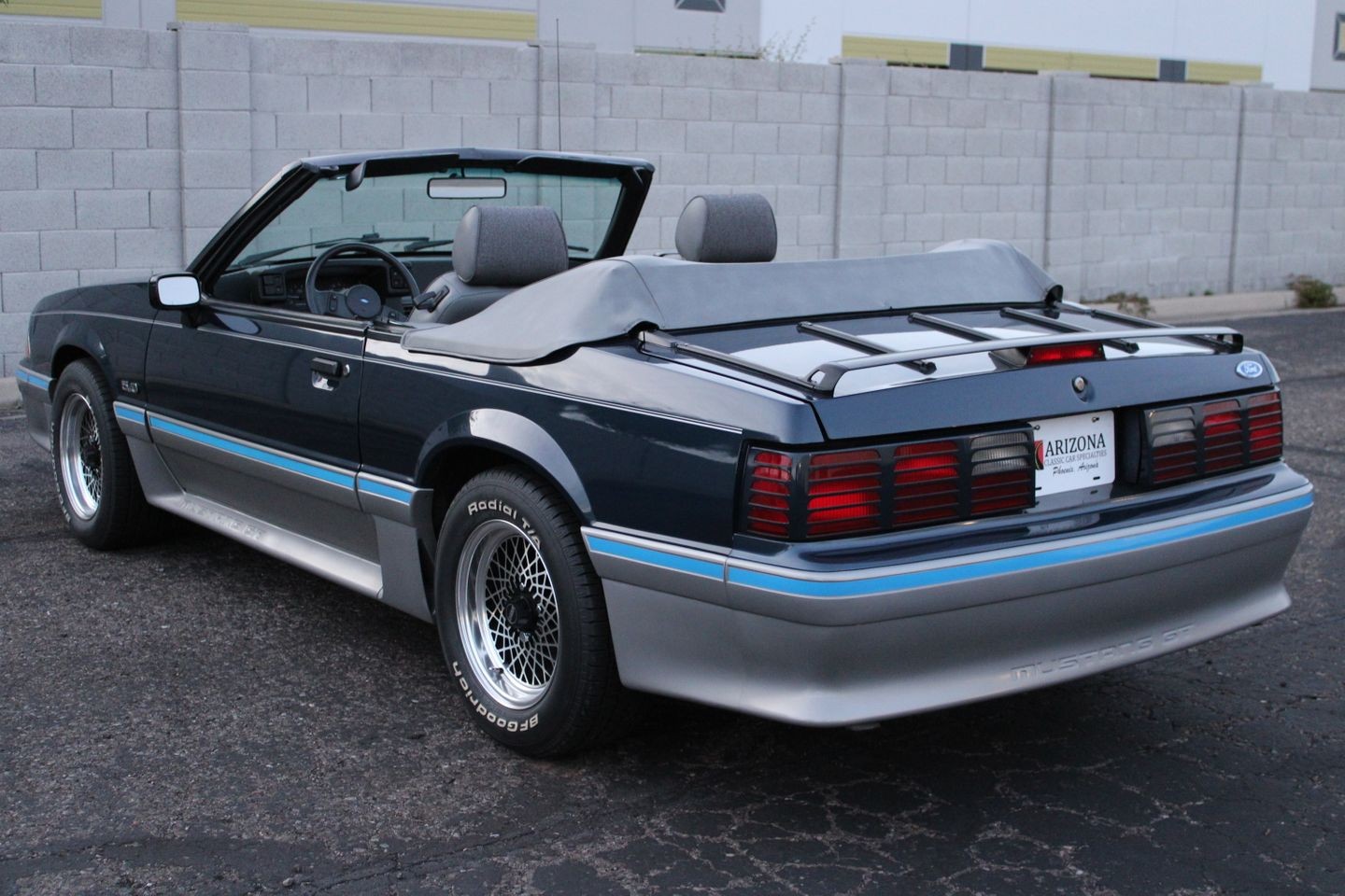 Ford-Mustang-1988-Convertible-26