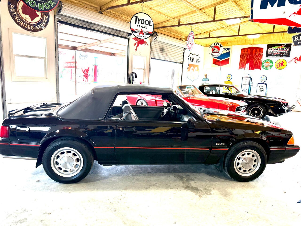 Ford-Mustang-1988-Convertible-3