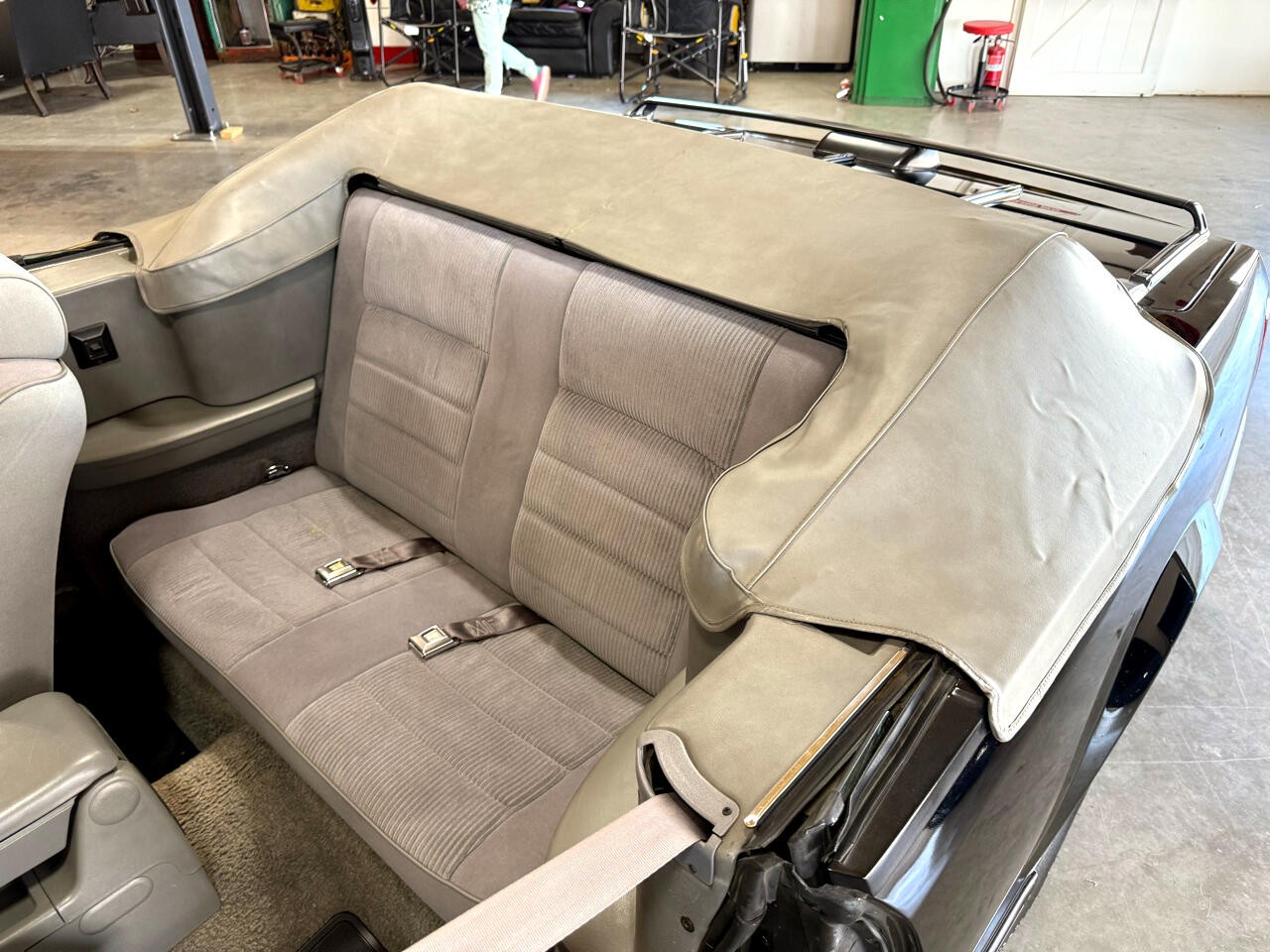 Ford-Mustang-1988-Convertible-34