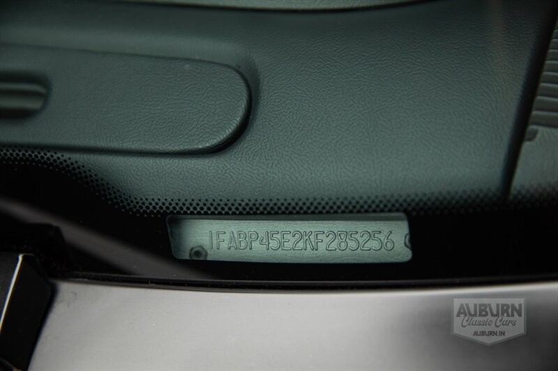 Ford-Mustang-1989-23