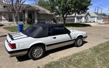 Ford-Mustang-1989-Convertible-1
