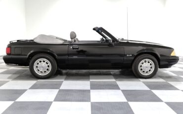 Ford-Mustang-1989-Convertible-10