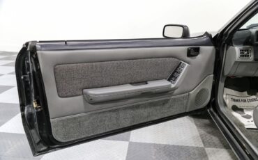 Ford-Mustang-1989-Convertible-14