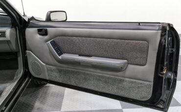 Ford-Mustang-1989-Convertible-18