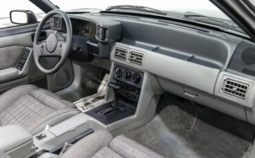 Ford-Mustang-1989-Convertible-19