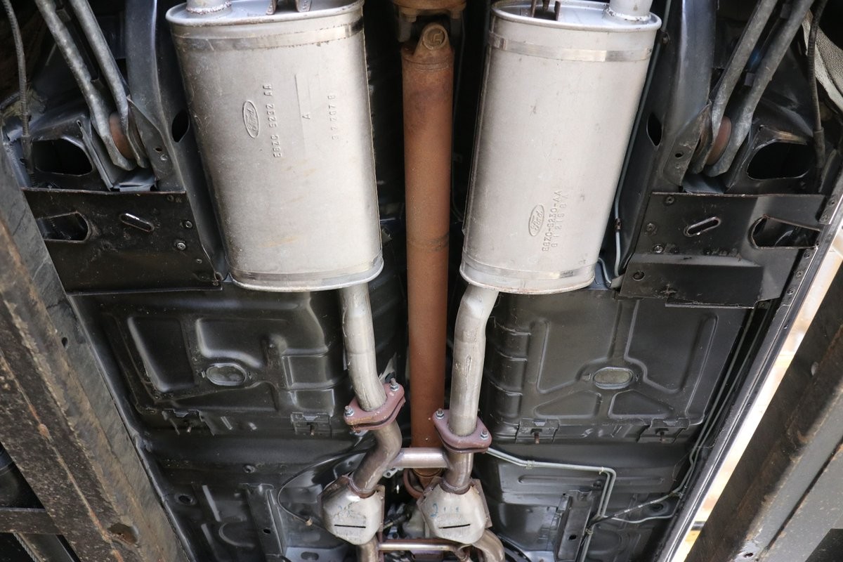 Ford-Mustang-1989-Convertible-23