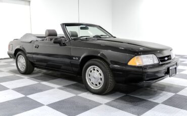 Ford-Mustang-1989-Convertible
