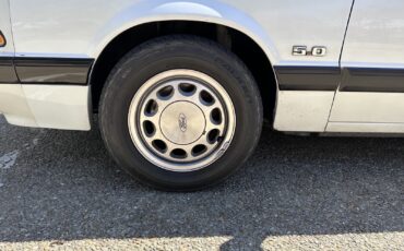 Ford-Mustang-1989-Convertible-4