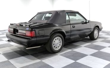 Ford-Mustang-1989-Convertible-9