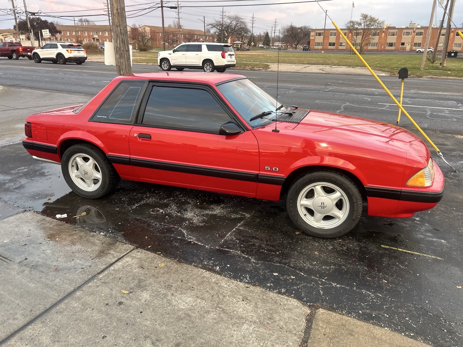 Ford-Mustang-1989-Coupe-1