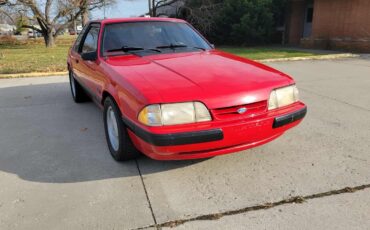 Ford-Mustang-1989-Coupe-2