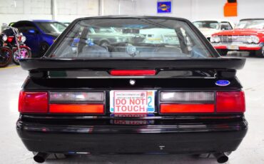 Ford-Mustang-1990-Coupe-11
