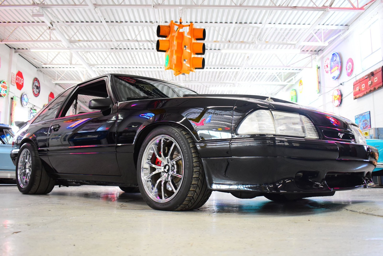 Ford-Mustang-1990-Coupe-2