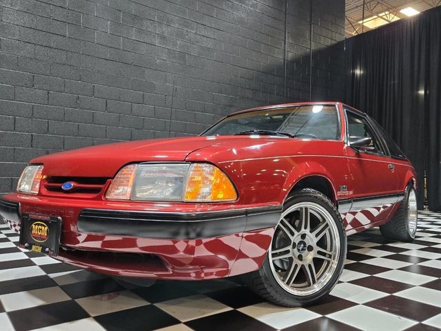 Ford-Mustang-1990-Hatchback-2