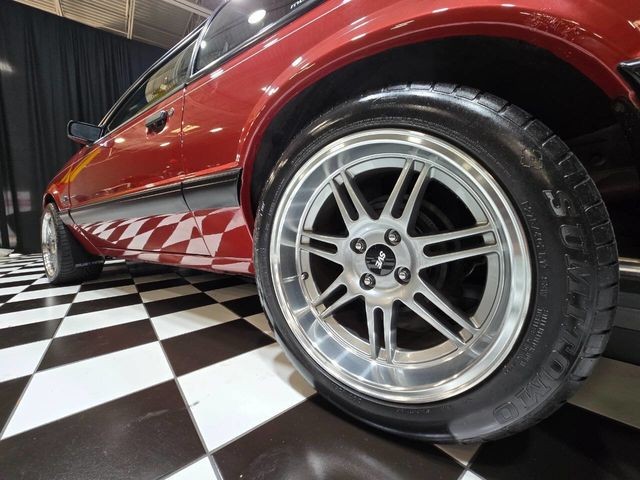 Ford-Mustang-1990-Hatchback-5