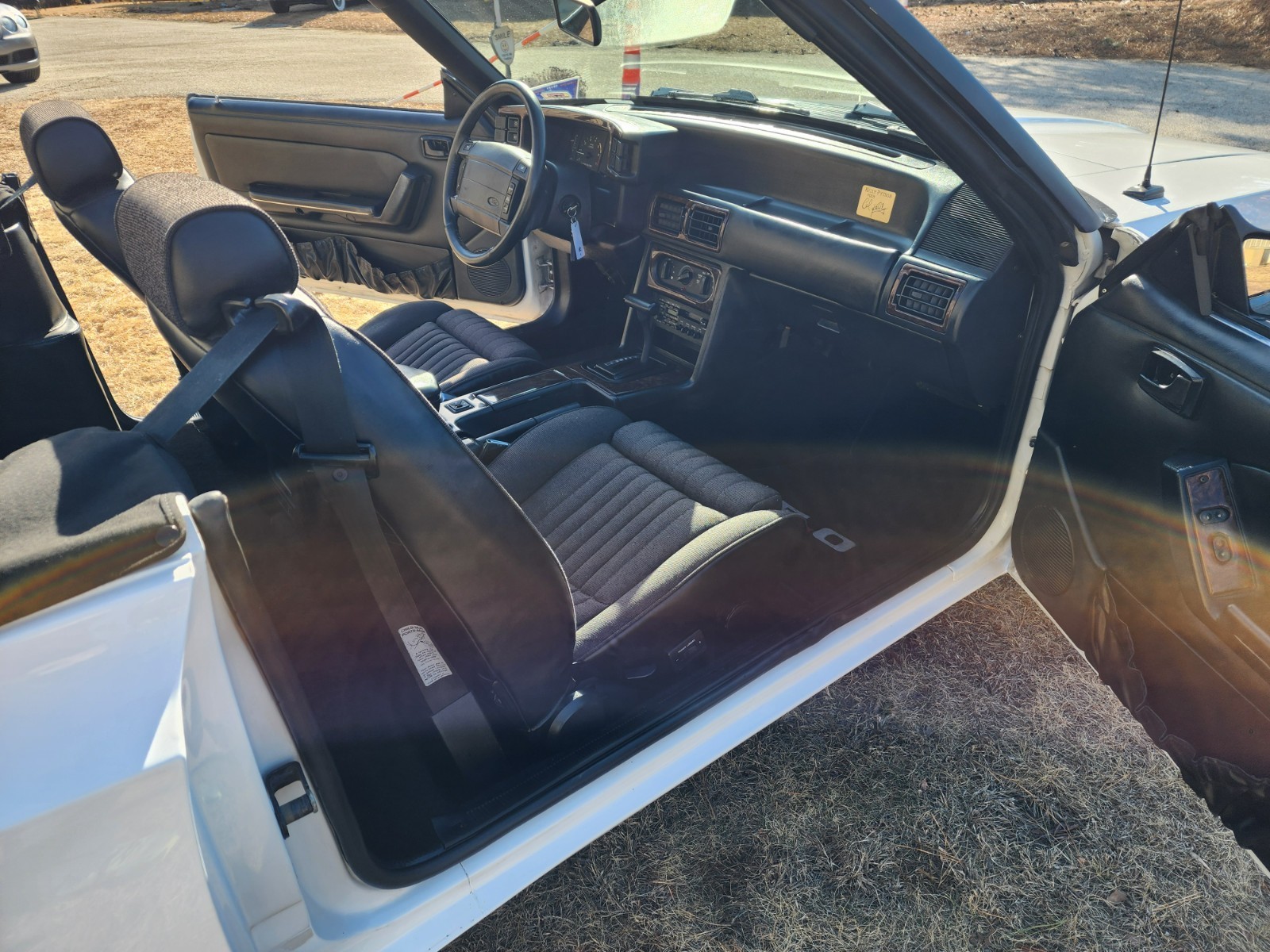 Ford-Mustang-1991-Hatchback-16