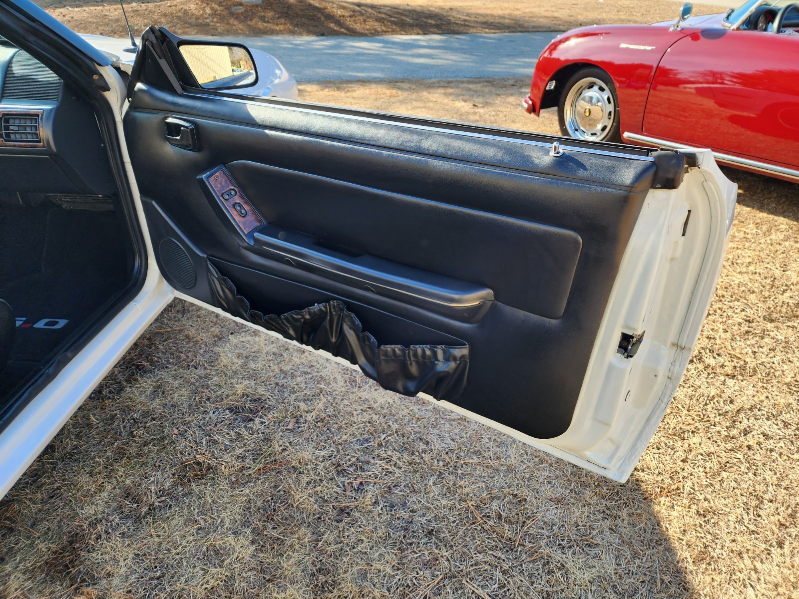 Ford-Mustang-1991-Hatchback-17