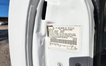 Ford-Mustang-1991-Hatchback-36