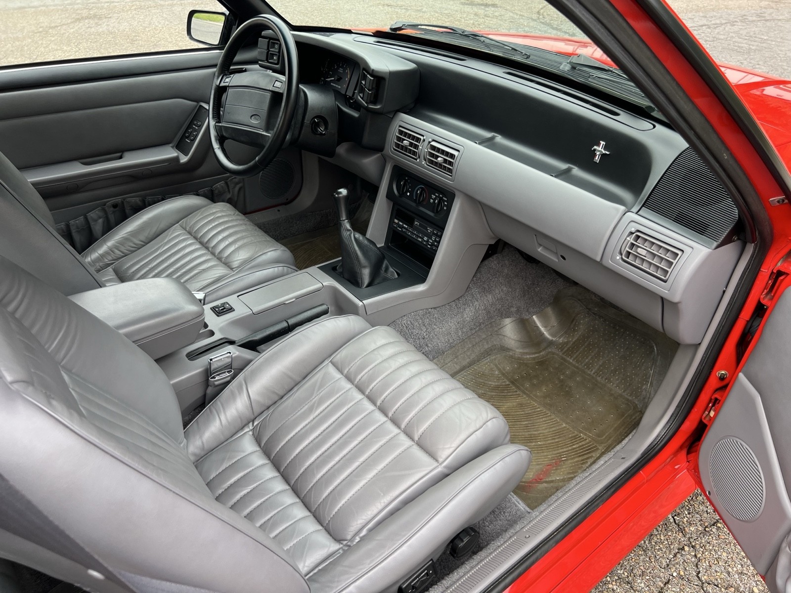 Ford-Mustang-1993-28