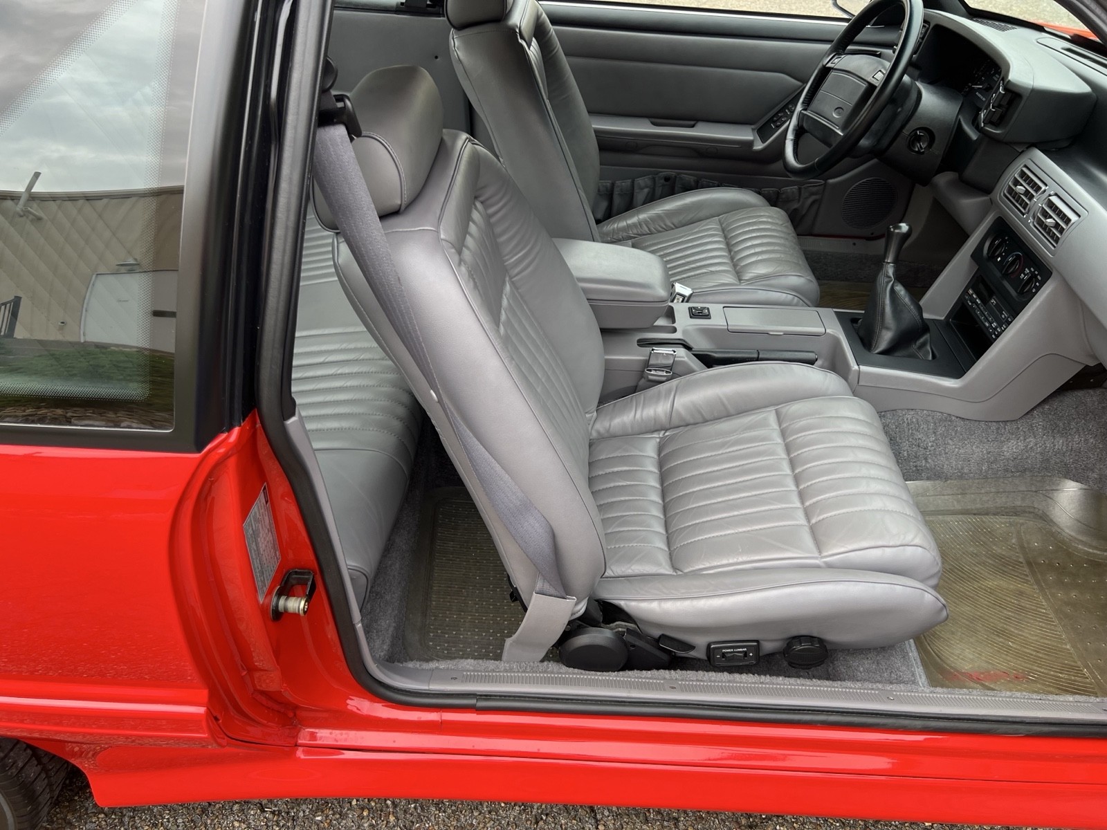 Ford-Mustang-1993-29