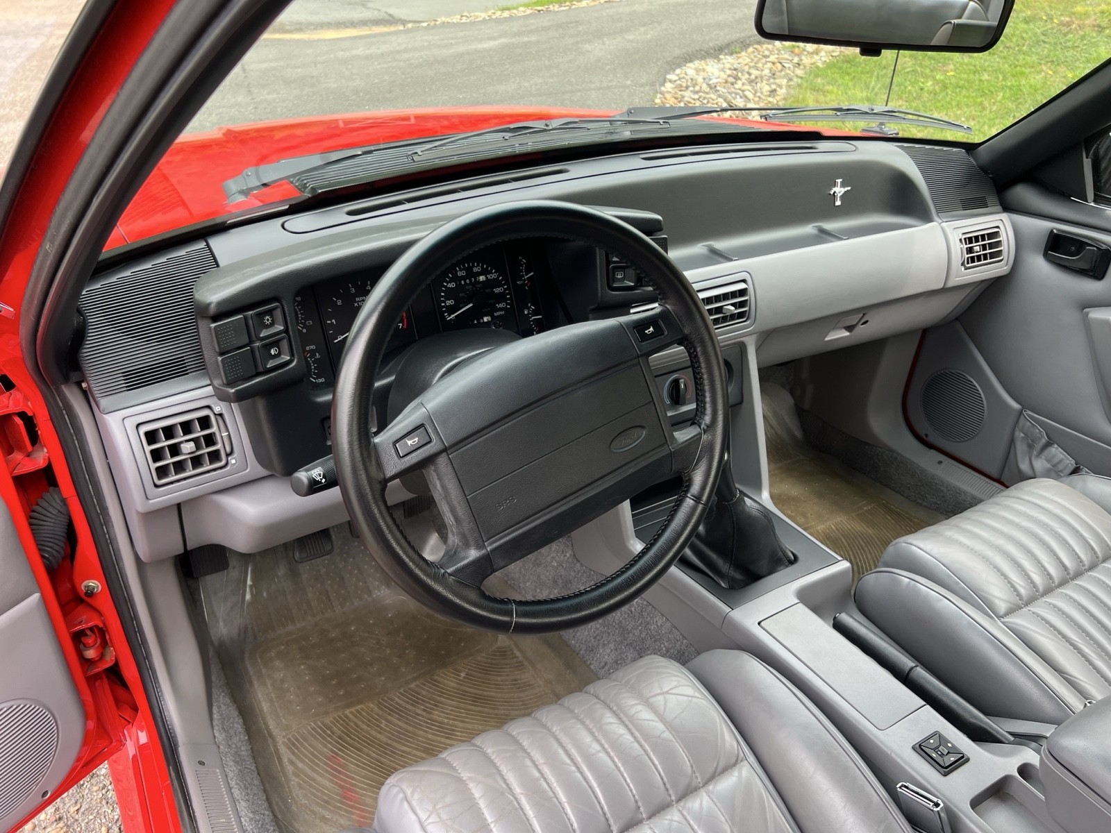 Ford-Mustang-1993-34