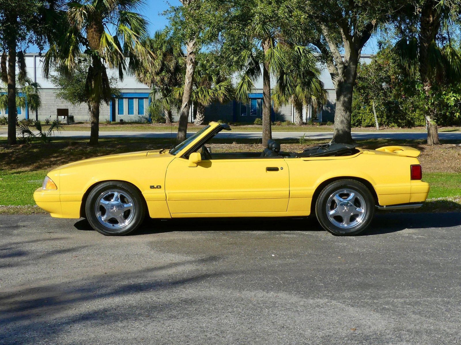 Ford-Mustang-1993-Convertible-12