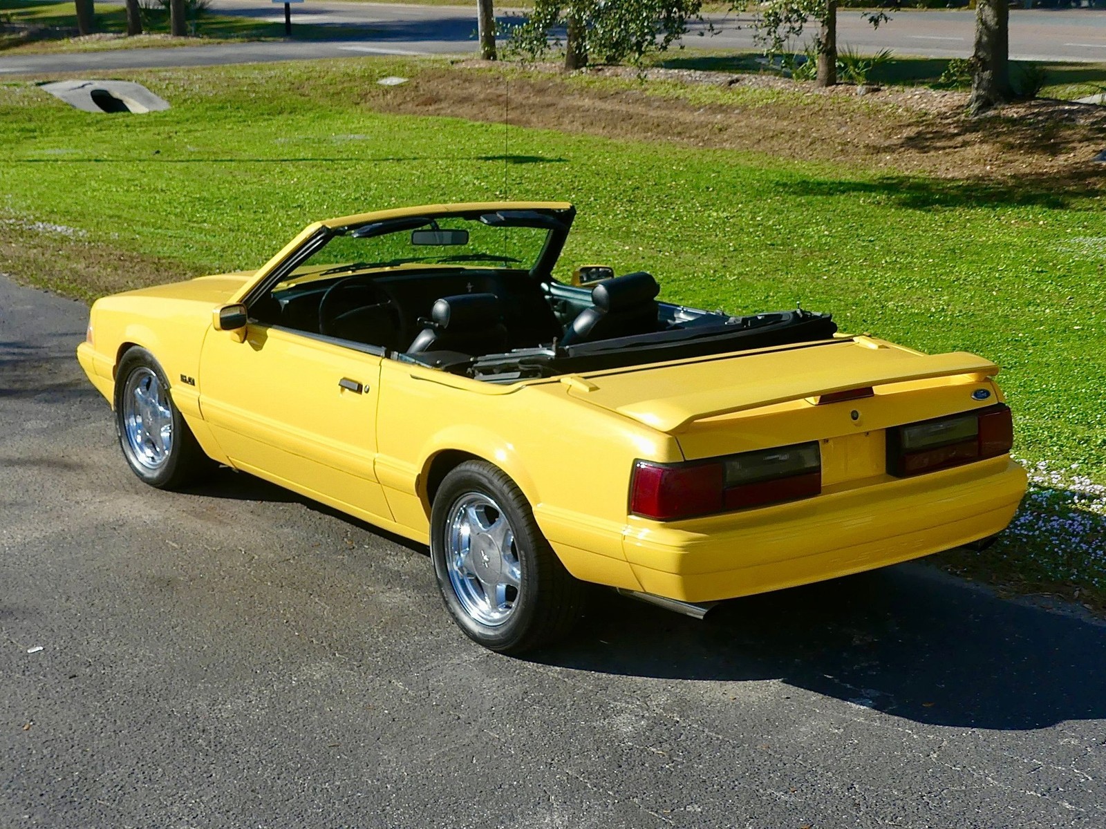 Ford-Mustang-1993-Convertible-18