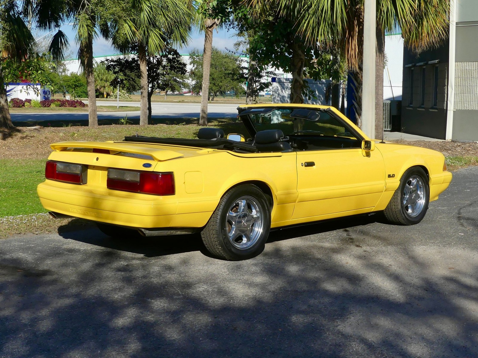 Ford-Mustang-1993-Convertible-23