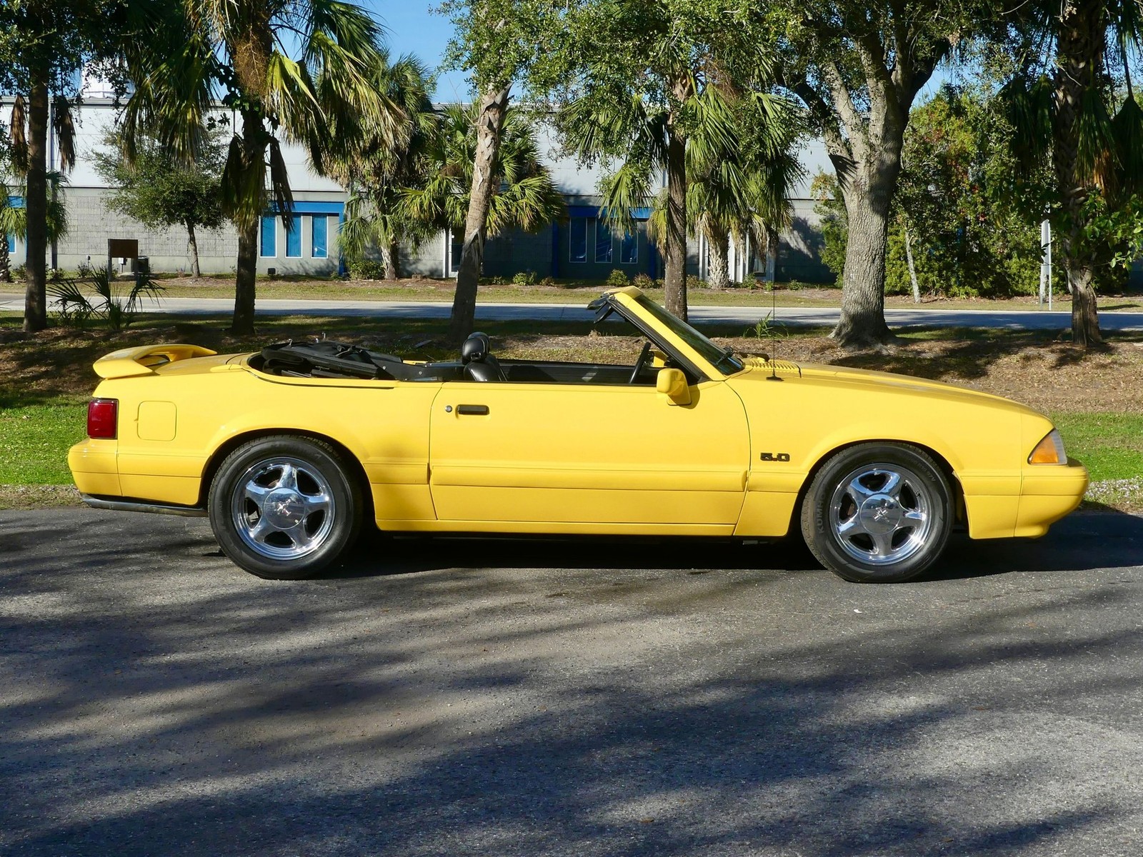 Ford-Mustang-1993-Convertible-3