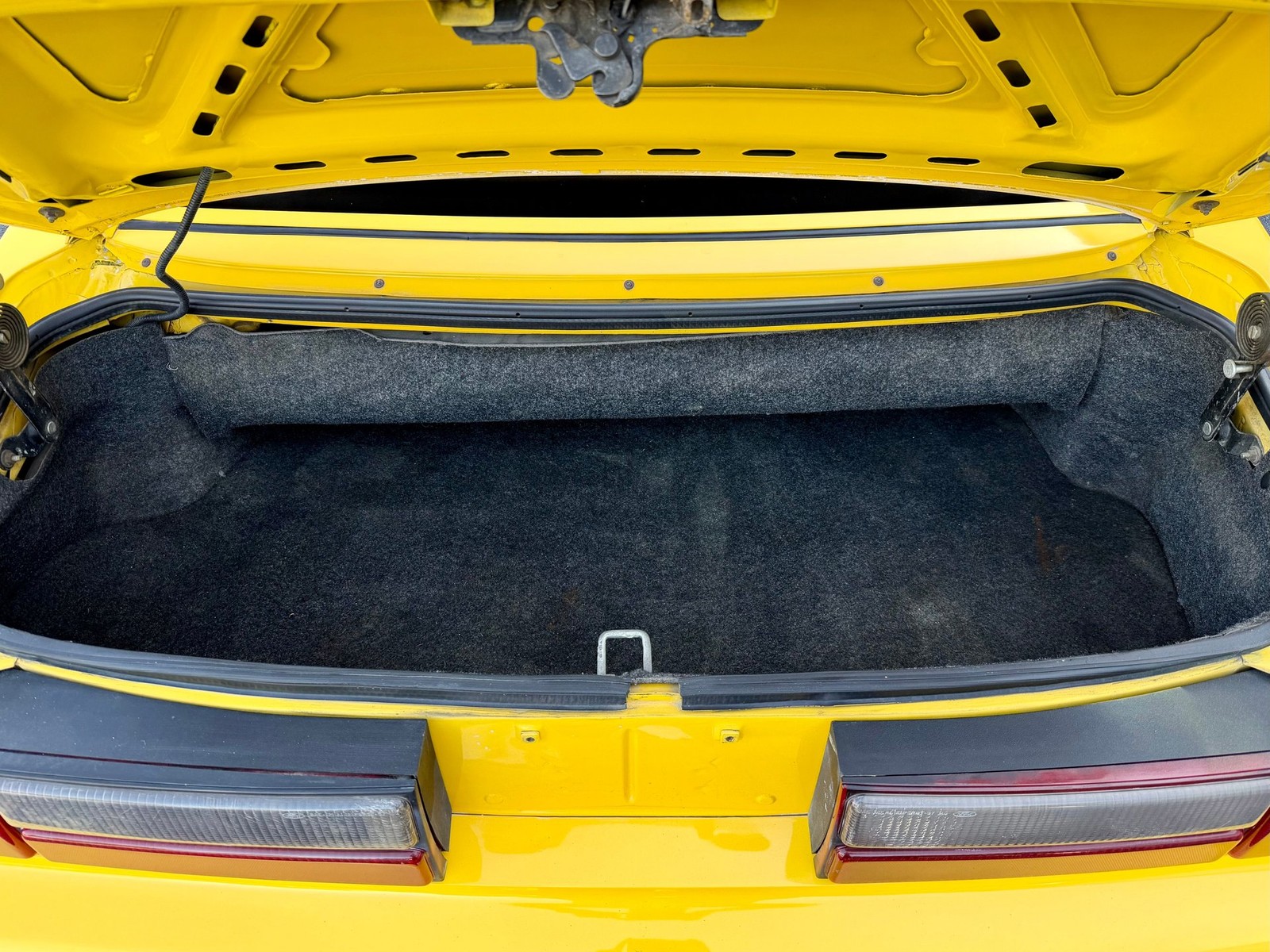 Ford-Mustang-1993-Convertible-6