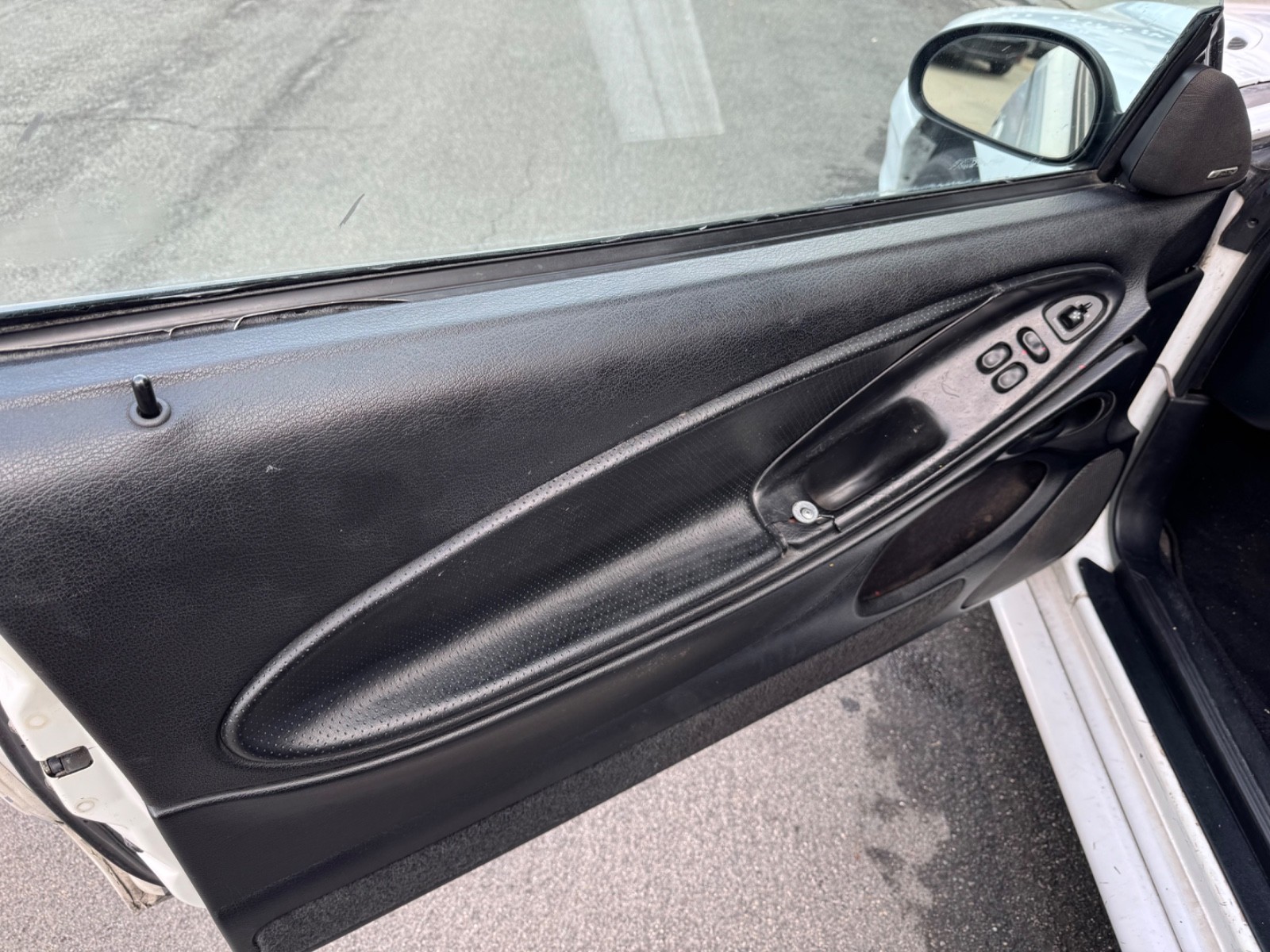 Ford-Mustang-1994-Coupe-21