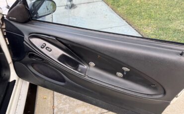 Ford-Mustang-1994-Coupe-24