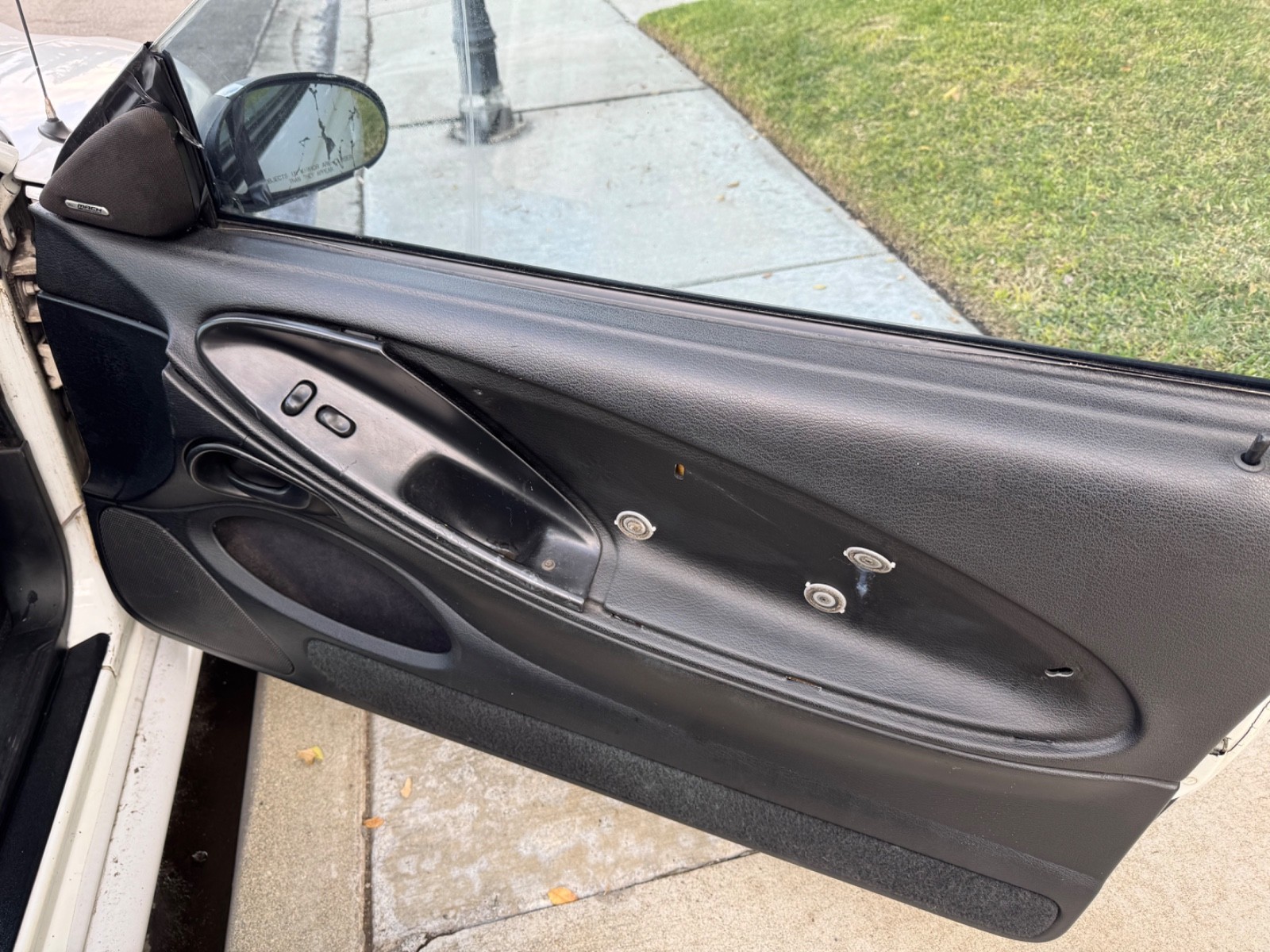 Ford-Mustang-1994-Coupe-24