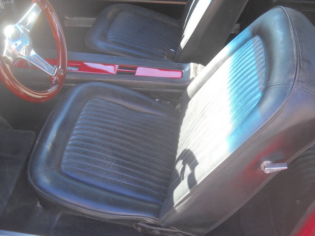 Ford-Mustang-Custom-Fastback-1968-Hatchback-12