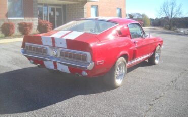 Ford-Mustang-Custom-Fastback-1968-Hatchback-3