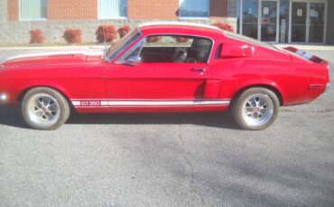 Ford-Mustang-Custom-Fastback-1968-Hatchback-7