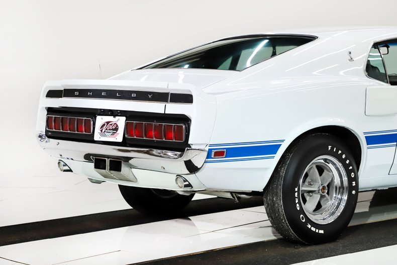 Ford-Other-1969-Pastel-Gray-Black-25