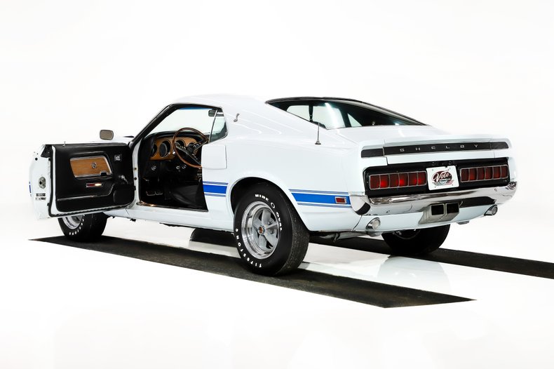 Ford-Other-1969-Pastel-Gray-Black-37