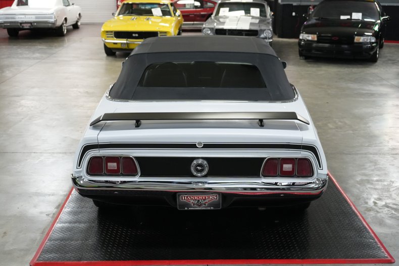 Ford-Other-1972-White-Black-11