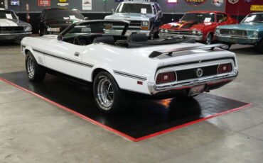 Ford-Other-1972-White-Black-14